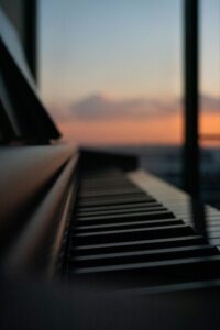 How to Create a Relaxing Playlist for Evenings That Soothe Your Soul
